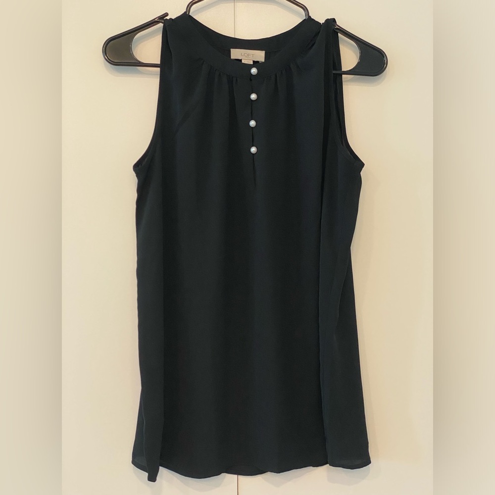 LOFT Outlet Black Sleeveless Blouse with Faux Pearl Buttons